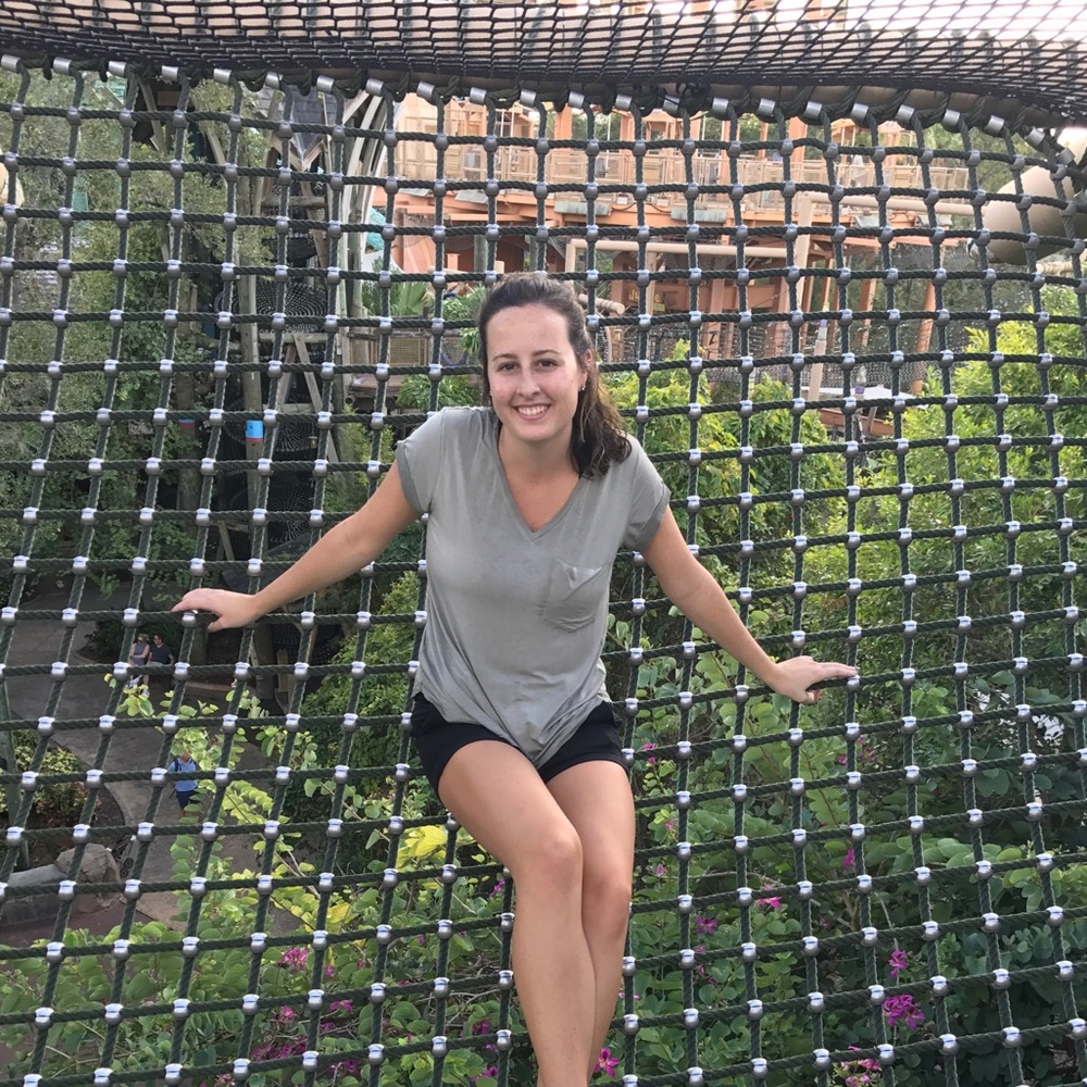 Meet your Posher, Alix